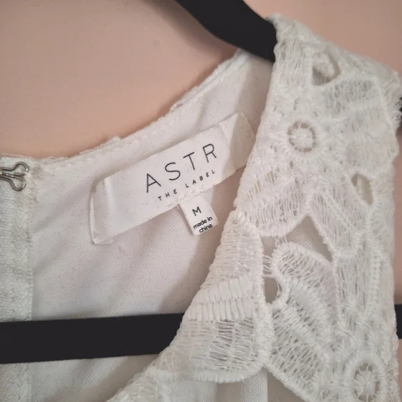 ASTR The Label Floral Lace Dress Medium - Picture 3 of 11